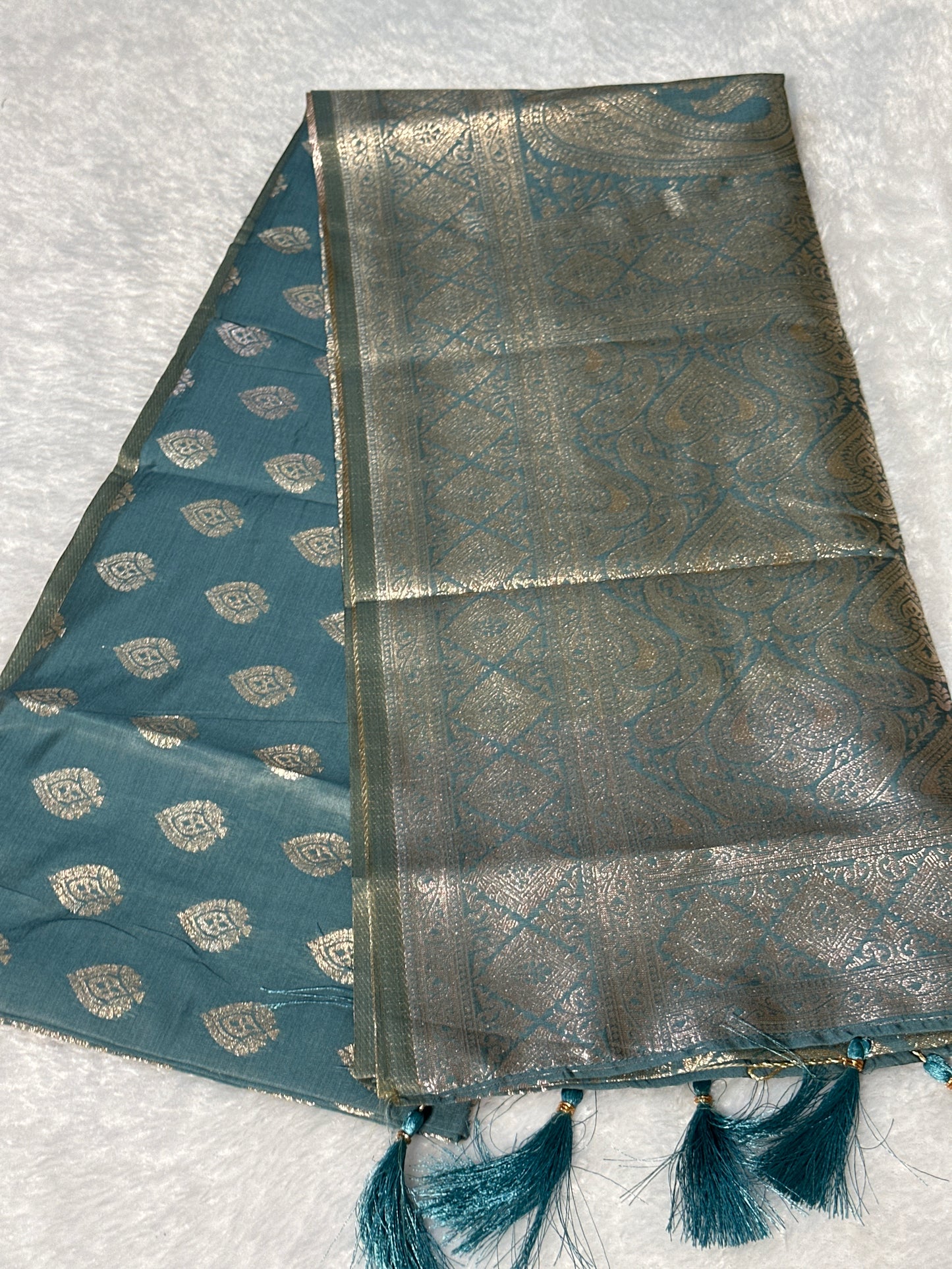 Bambu Silk Zari saree
