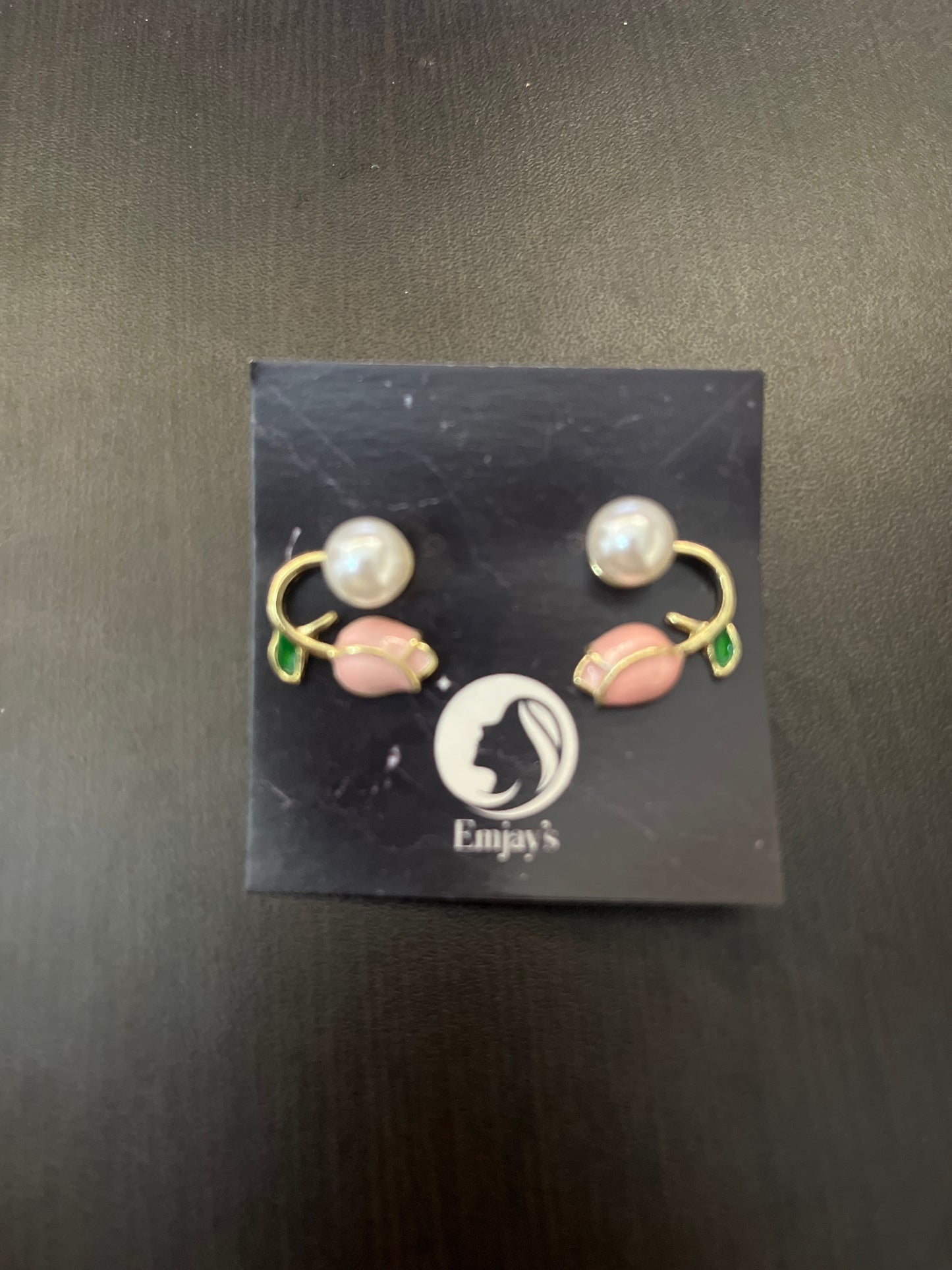 Pink bud pearl stud