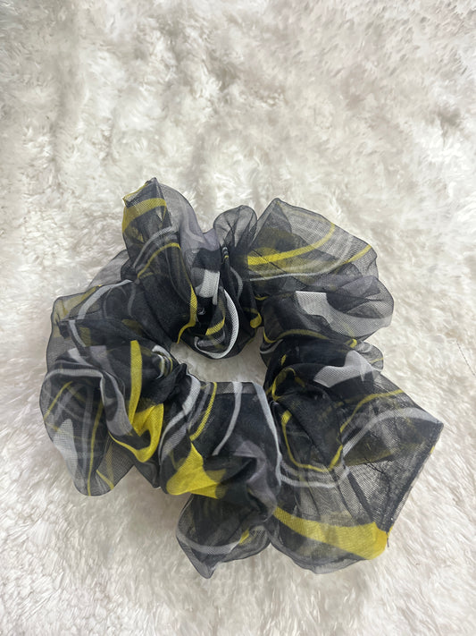 Organza black 1 large scrunchie