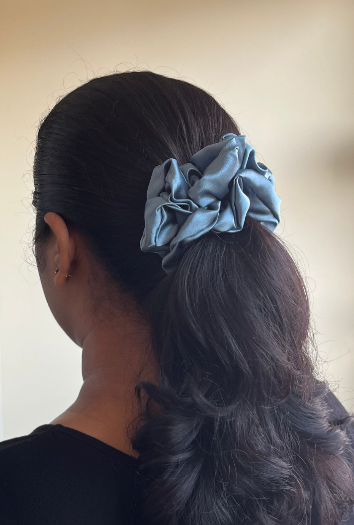 Drizzle - Large satin scrunchie