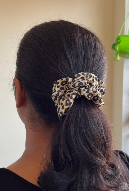 Wild - Regular cotton scrunchie