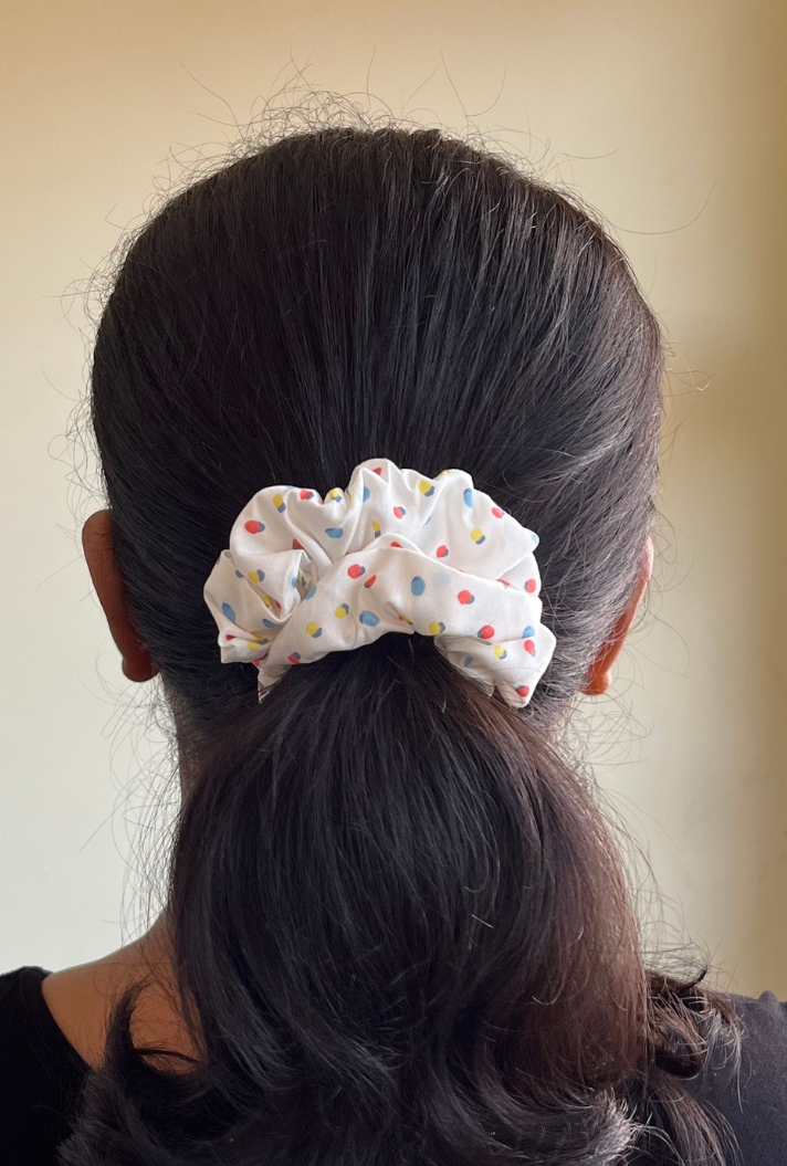 Snow - Regular cotton scrunchie