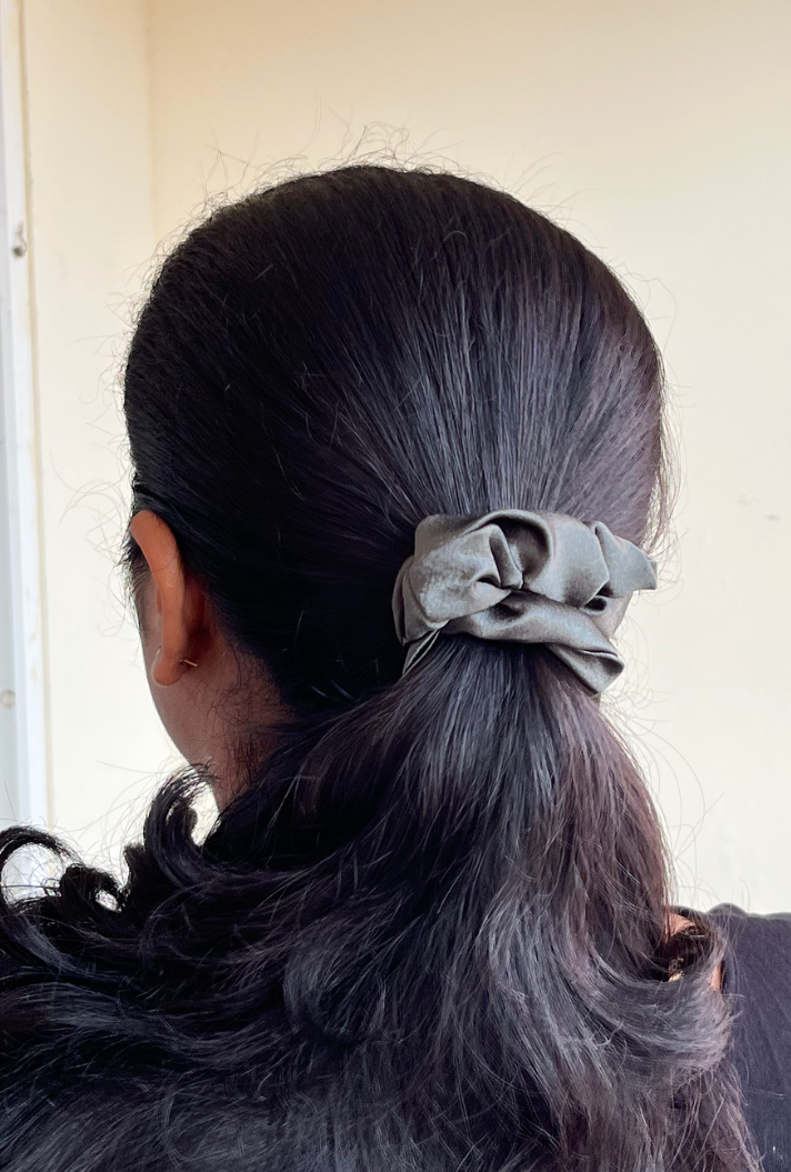 Seaweed - Regular satin scrunchie