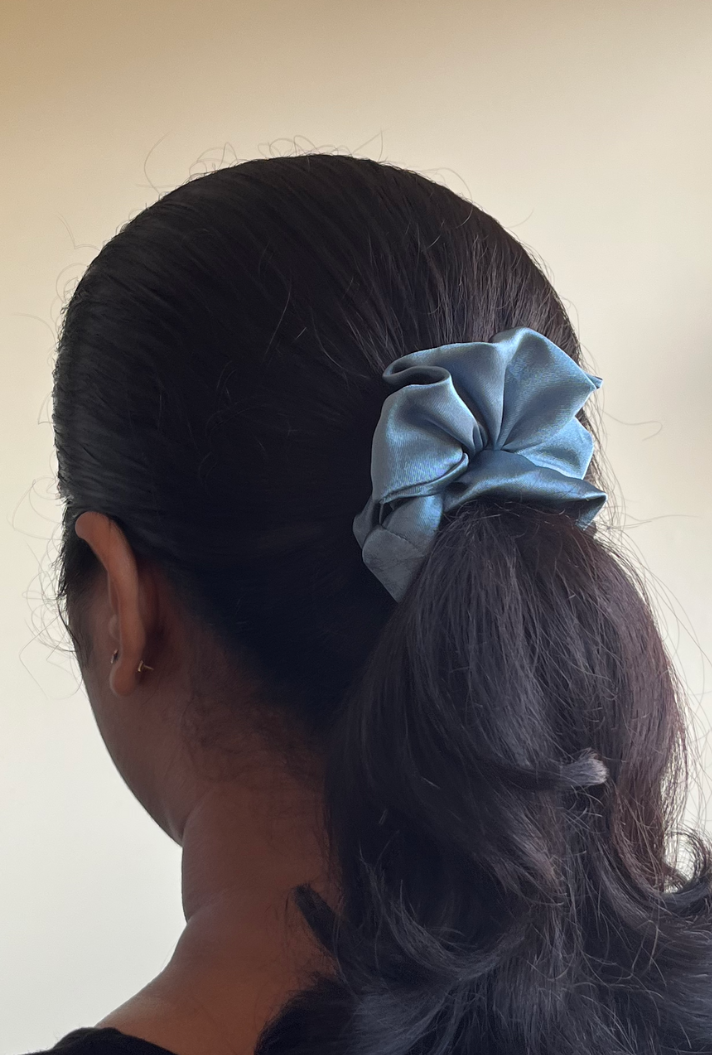 Drizzle - Regular satin scrunchie