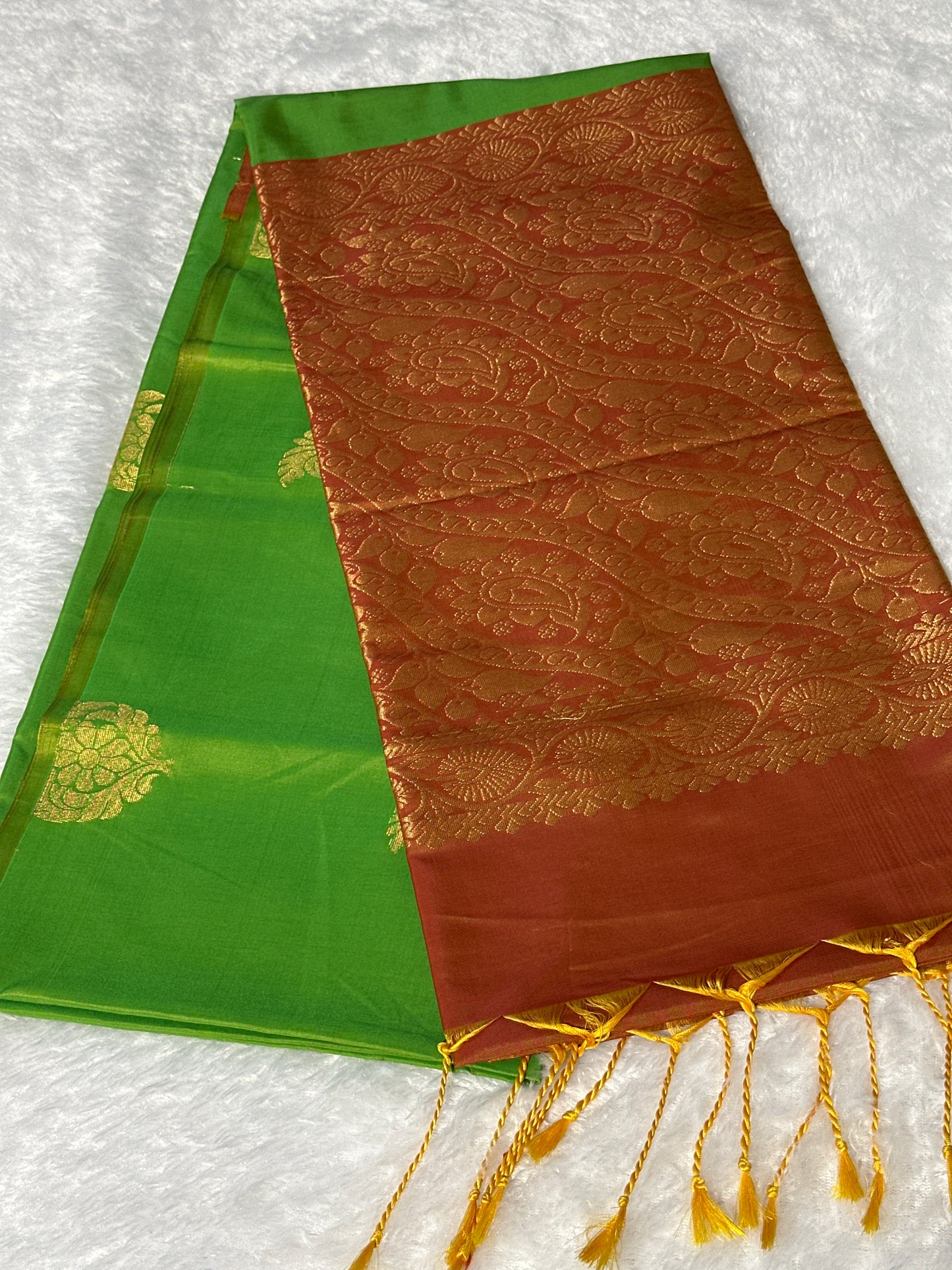 Kanjivaram Soft Silk saree without border