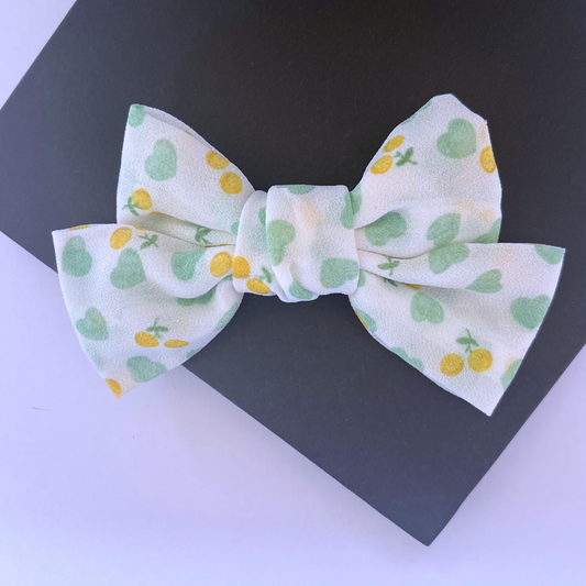 Green Hearts Bow Clip