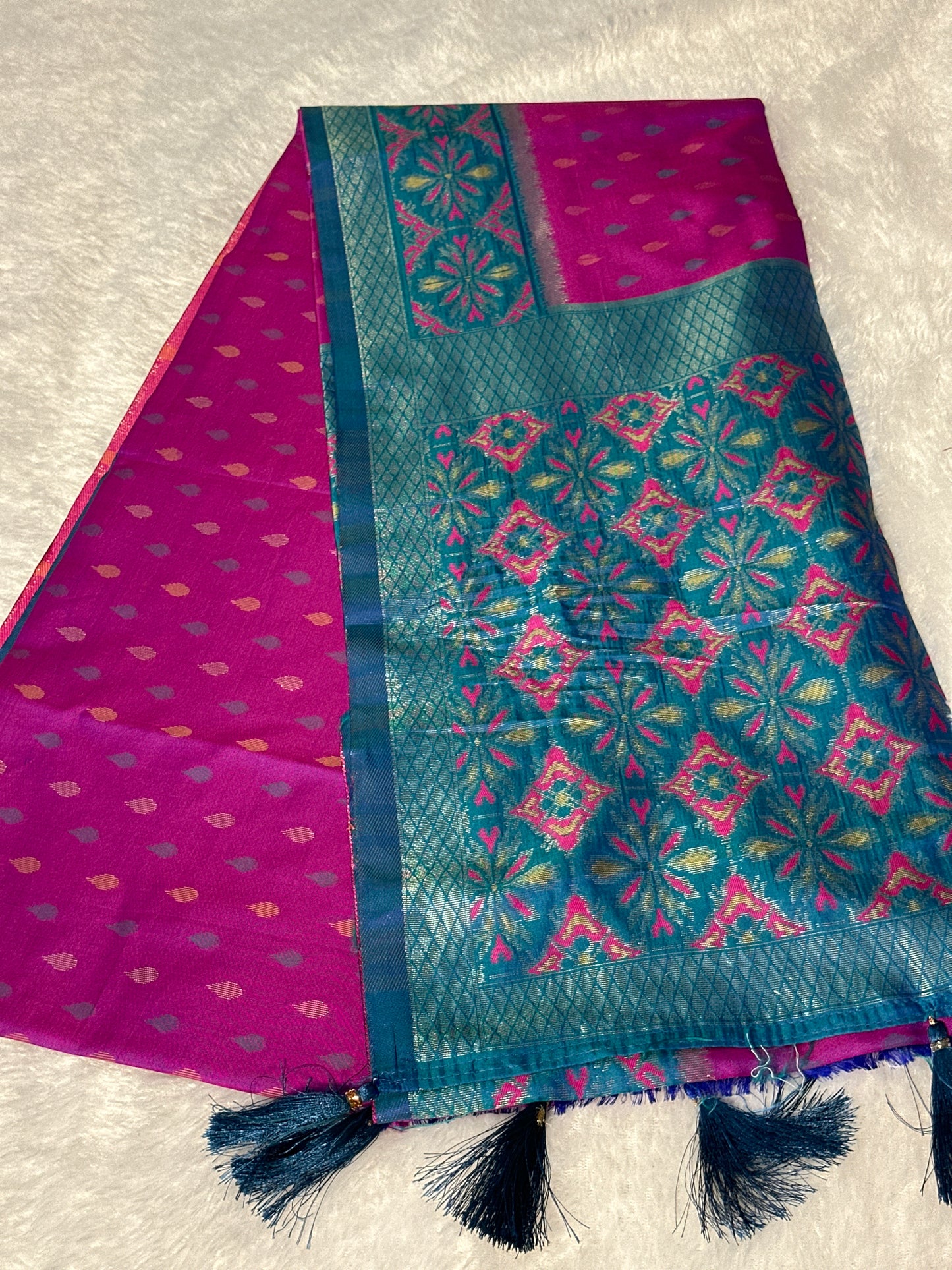 Semi Patola Silk saree