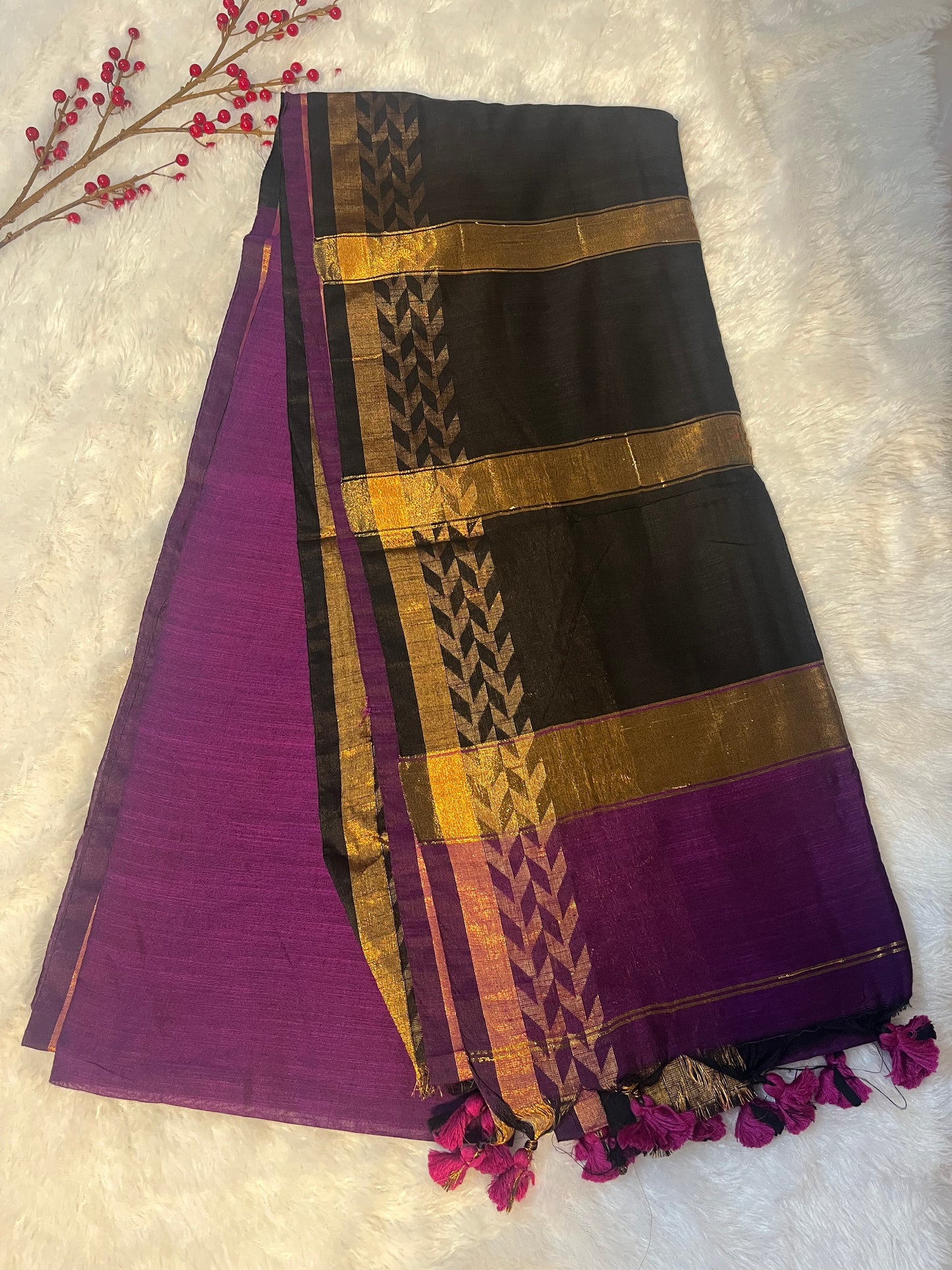 Premium Handloom Kadhi Cotton Saree with Zari patta pallu