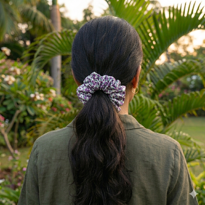 Violet floral - Regular satin scrunchie