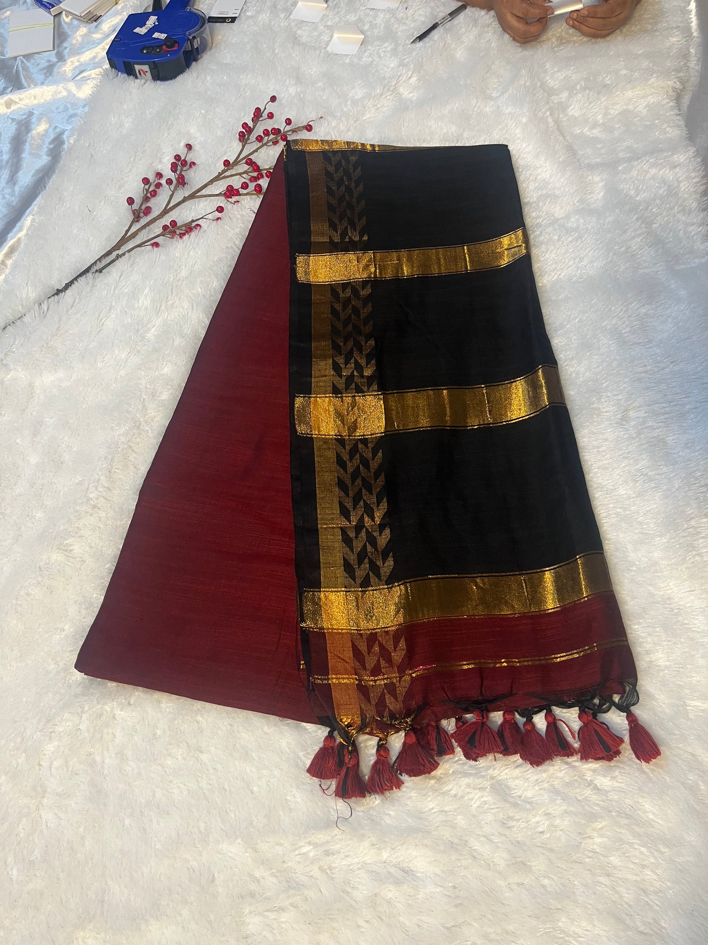 Premium Handloom Kadhi Cotton Saree with Zari patta pallu