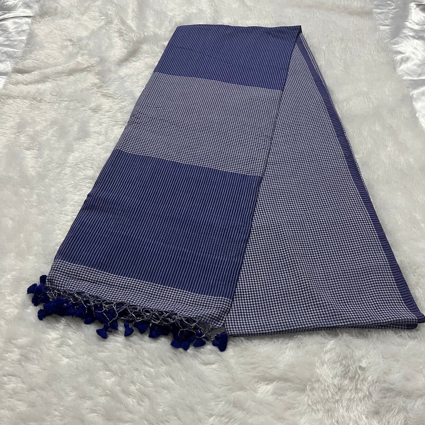 Small checks on Mul cotton saree