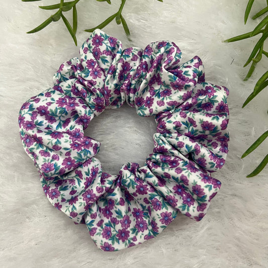 Violet floral - Regular satin scrunchie