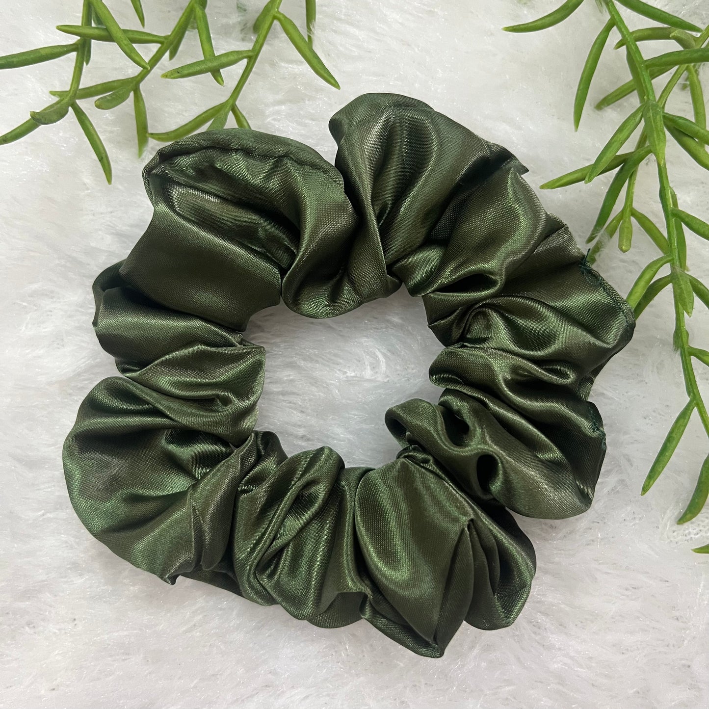 Sea green - Regular satin scrunchie
