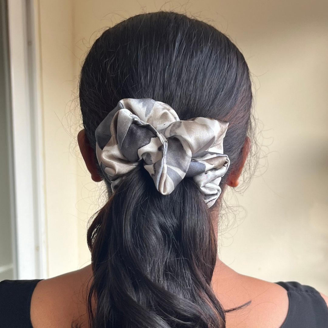 Camouflage - Large satin scrunchie