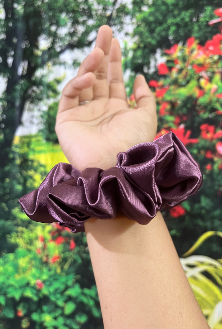 Tyrion - Large satin scrunchie