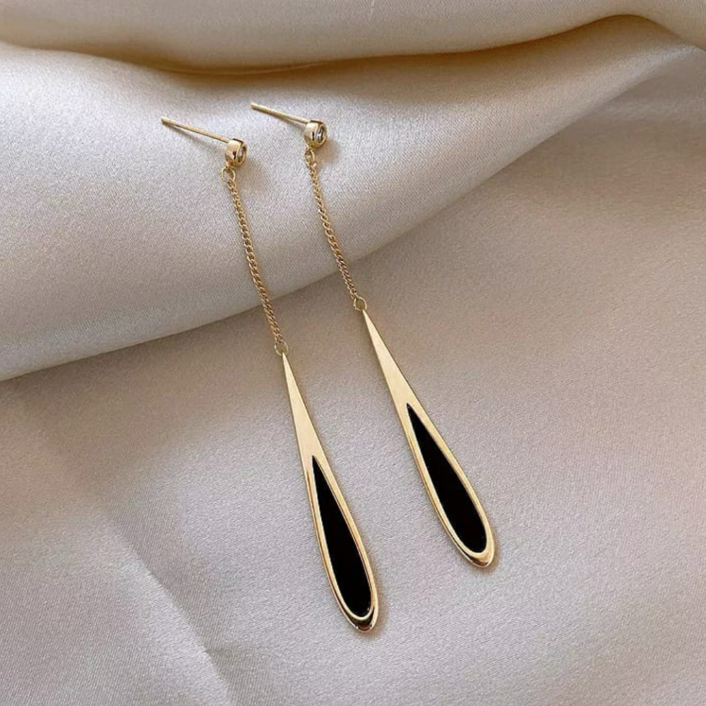 Black Antique Gold Ear Drop