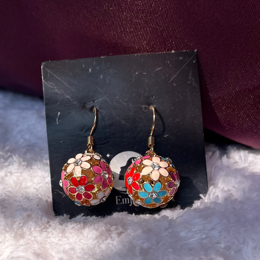 Floral Round Ear Drop