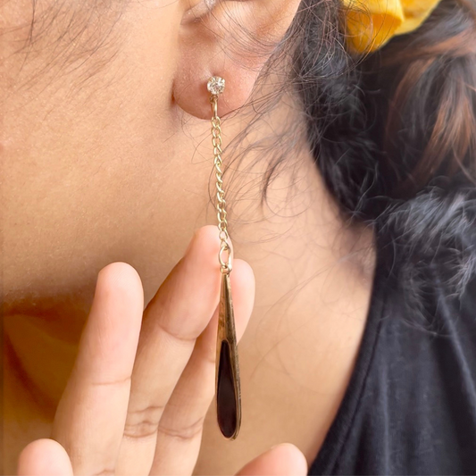 Black Antique Gold Ear Drop