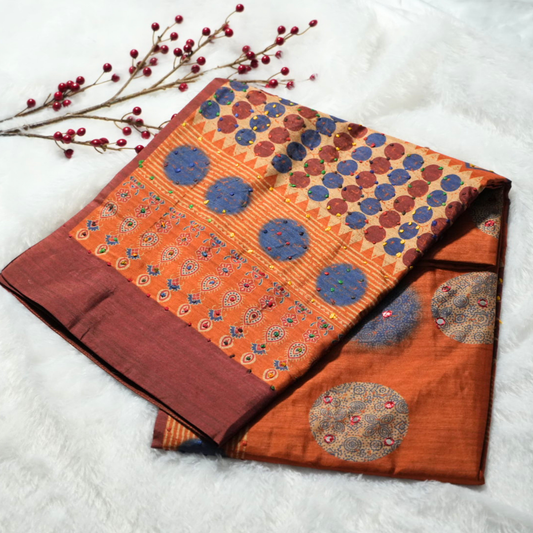 Semi Tussar saree with knots and mirror work